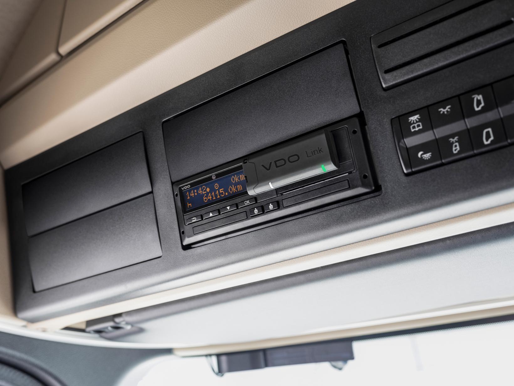 大陆推出即插即用解决方案VDO Link 将数字行车记录仪连