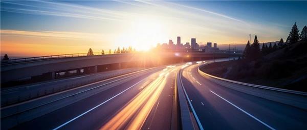 特斯拉换电池要价16万：2000万新能源车将脱保，三电专修连锁为何“难产”？